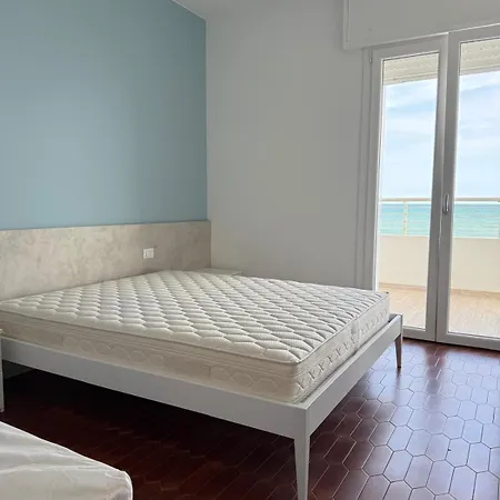 Faro - Walterigato Solo Per Famiglie * リド・ディ・イエゾロ